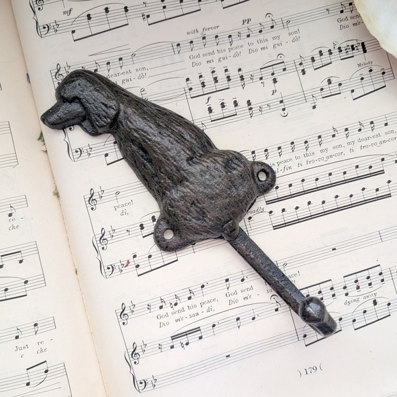Cast Iron Dachshund Wall Hook - Picture 1 of 6